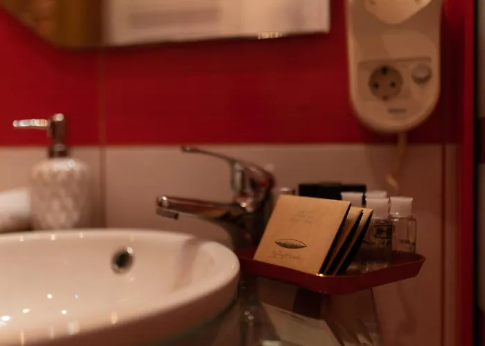 Апартаменти 4 Unirii 47 *